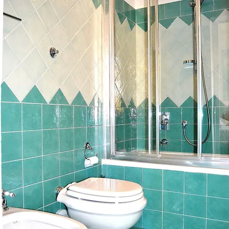 Chez Moi Oda ve Kahvaltı 3*